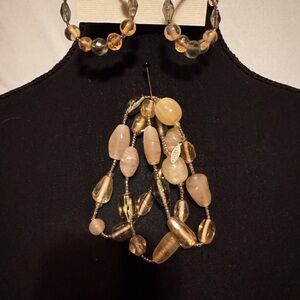 Elegant Beaded Necklace and Bracelet Set